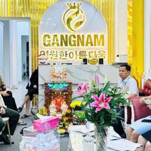 Phạt thẩm mỹ viện căng da mặt không phép gây biến chứng