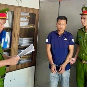 Bắt “thành phần bất hảo” phá cửa nhà bác ruột