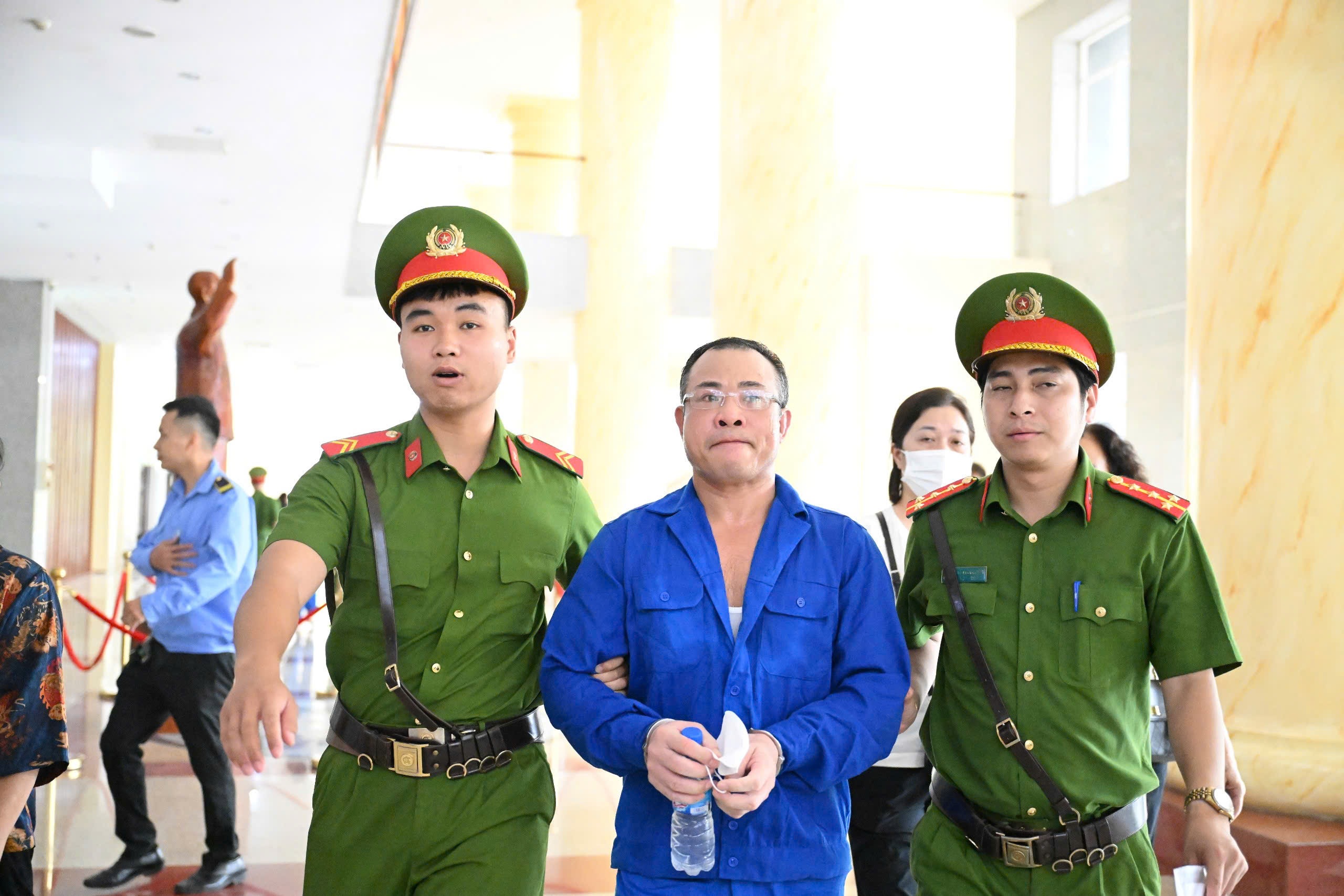 Xét xử phúc thẩm vụ cháy chung cư mini ở phố Khương Hạ khiến 56 người chết