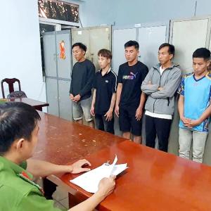 Bắt 6 thanh niên hiếp dâm bé gái 14 tuổi