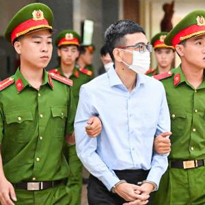 Xử vụ án FLC: Bị cáo tốt nghiệp thạc sĩ Đại học Harvard xin giảm án