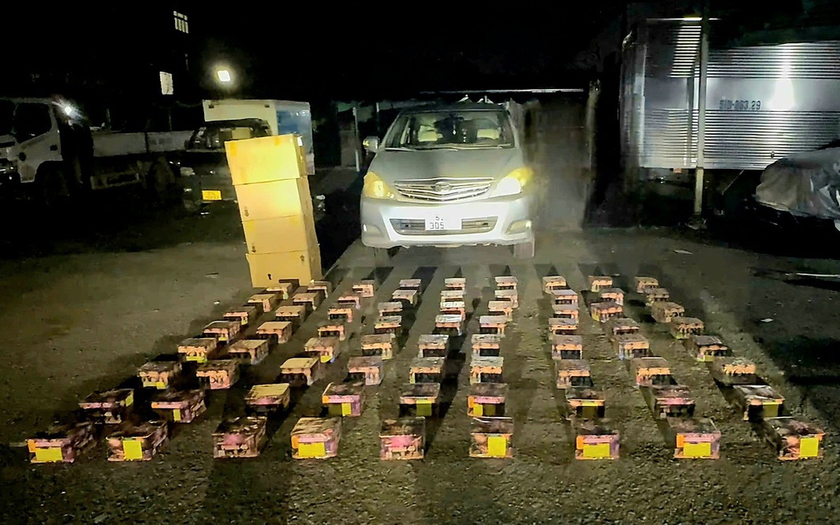 Chống buôn lậu, hàng giả 16-6: Khởi tố tài xế chở 120kg pháo lậu
