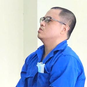 Làm giả sổ đỏ đi cầm cố, lừa chạy điểm vào học viện, nhân viên phòng đăng ký đất lãnh 19 năm tù