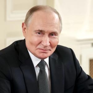 Ông Putin khẳng định các 'nhà máy ngầm làm giàu uranium' của Iran vẫn nguyên vẹn