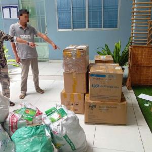 3.400 hộp thực phẩm chức năng bị vứt bỏ ở Bình Chánh là từ công ty sản xuất hàng giả