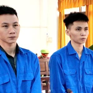 Nhận 14 năm tù vì đâm người nghi ngờ mình quan hệ bất chính