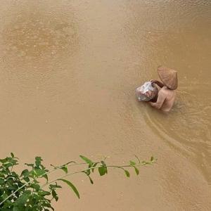 Nhiều khu dân cư ở Thái Nguyên ngập hơn một mét