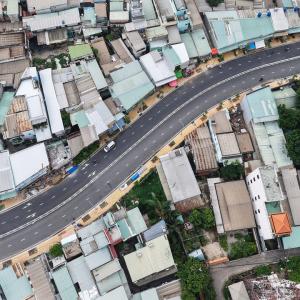Rạch chống ngập thành đường sau 4 năm cải tạo ở TP HCM