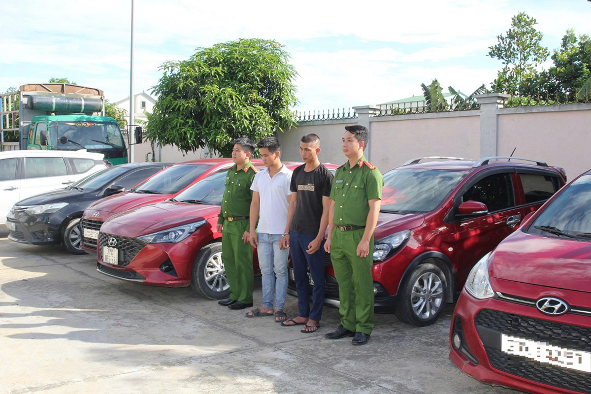 Cầm cố ôtô bằng giấy tờ giả, chiếm đoạt hơn 5 tỷ đồng