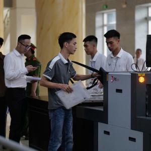 Những ai mua cổ phiếu ROS sẽ được bồi thường trong vụ án Trịnh Văn Quyết?