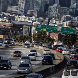 Tòa án tối cao Mỹ bác tiêu chuẩn khí thải ôtô của California