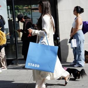 Mỹ có thêm hơn 1.000 triệu phú mới mỗi ngày