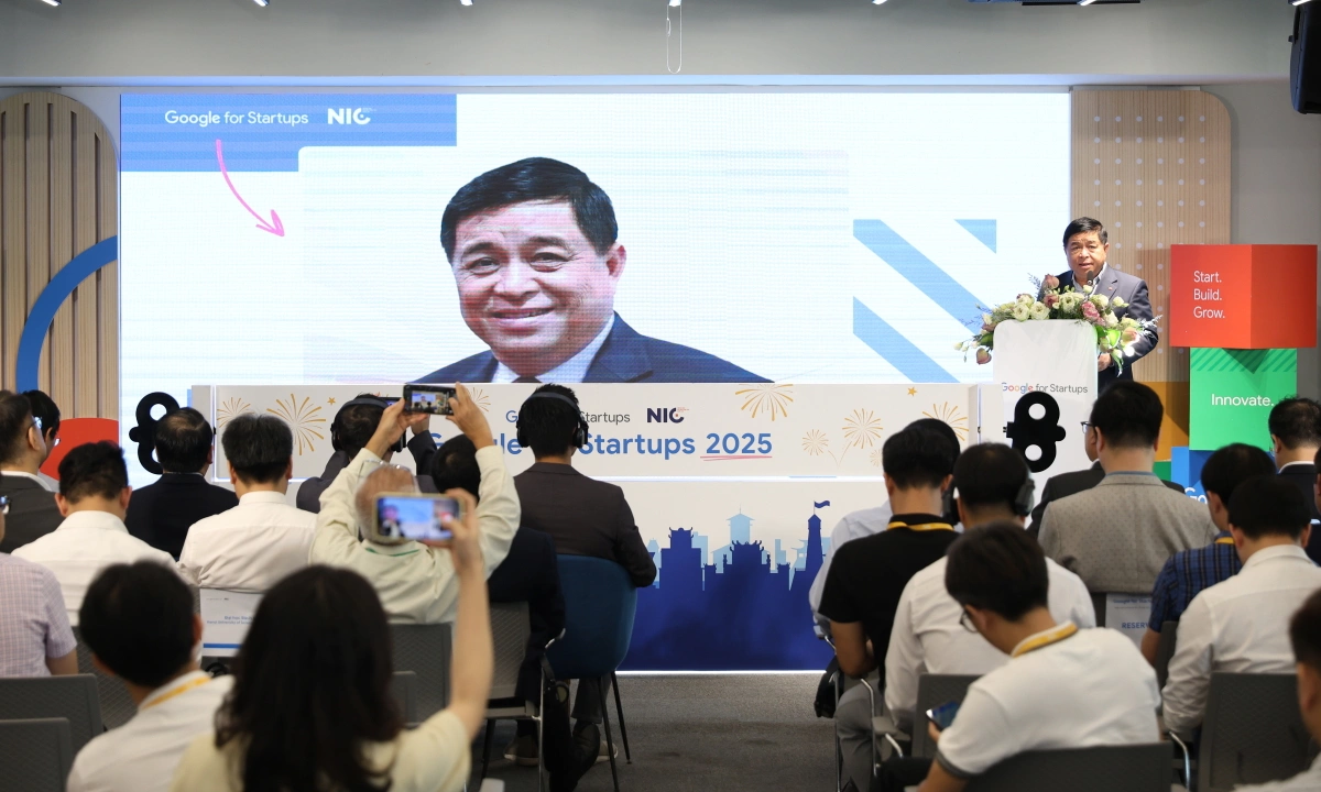 Phó thủ tướng đề nghị Google phổ cập AI cho doanh nghiệp Việt