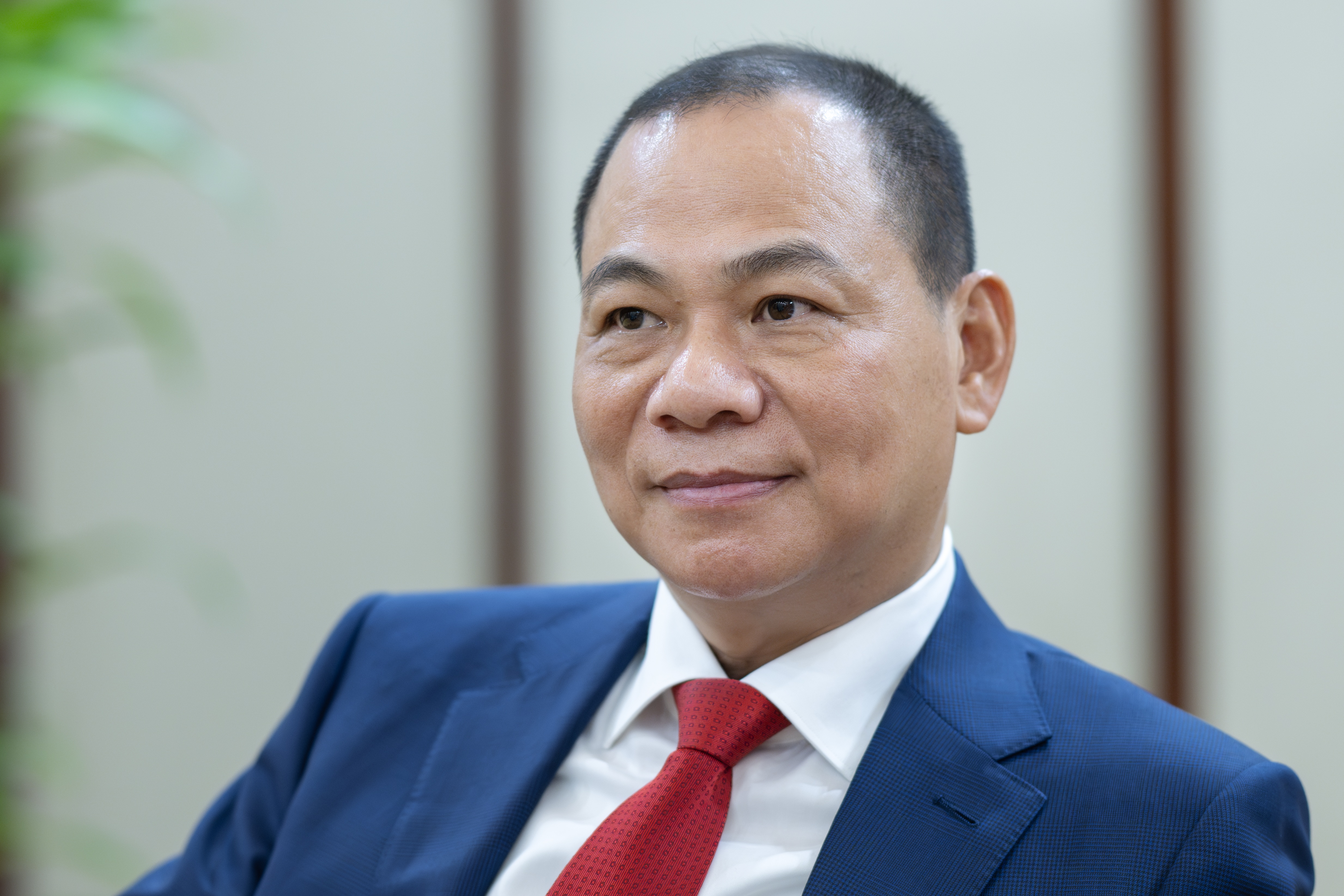 Ông Phạm Nhật Vượng muốn góp vốn thêm 87,6 triệu cổ phiếu VIC vào VinSpeed