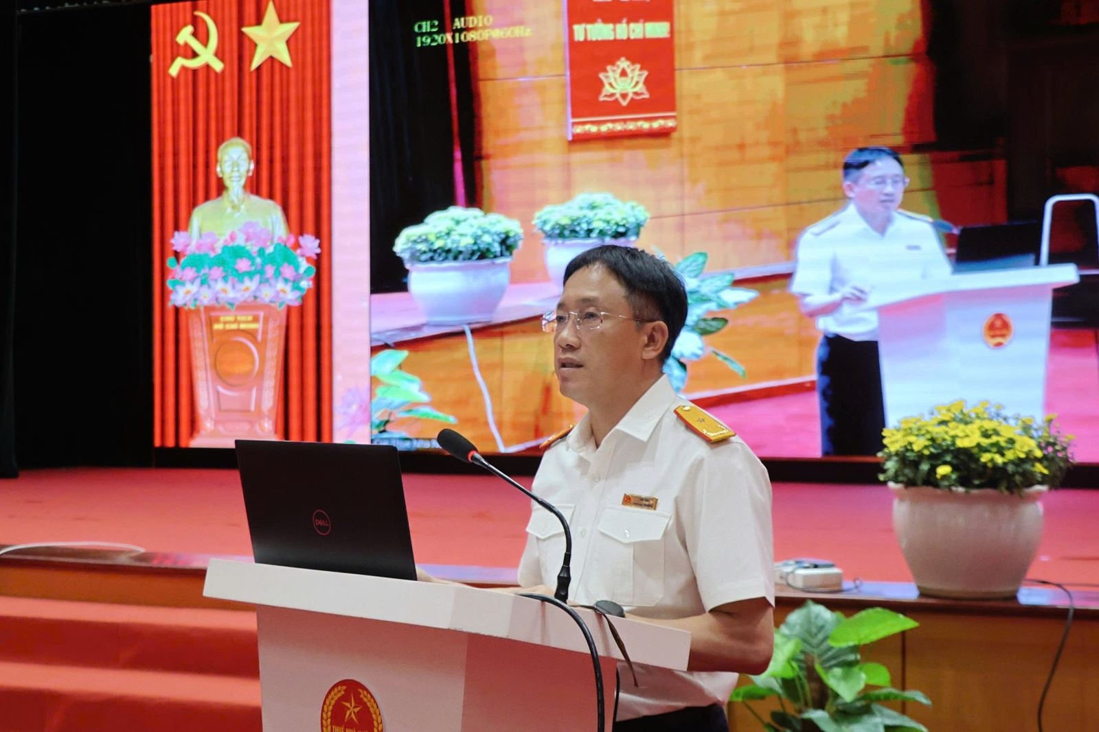Ngành Thuế cam kết đồng hành cùng khu vực kinh tế tư nhân, hỗ trợ người nộp thuế
