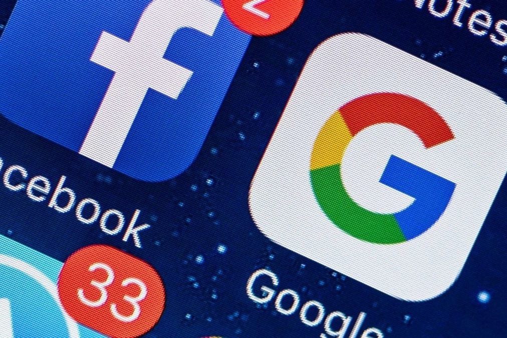 Hơn 16 tỷ mật khẩu Apple, Facebook bị đánh cắp: Người dùng cần làm gì?