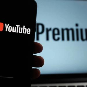 Người dùng YouTube bức xúc vì mua gói trả phí vẫn phải xem quảng cáo