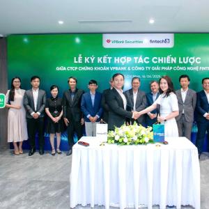 StockGuru - Bước tiến AI trong đầu tư chứng khoán từ VPBankS và Fintech AI