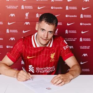 Liverpool ra mắt Florian Wirtz
