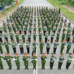 Xem các chiến sĩ CAND miệt mài tập luyện diễu binh 80 năm Quốc khánh