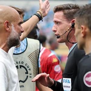 Guardiola phàn nàn về trọng tài