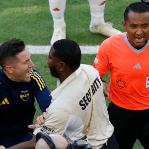 Hai cầu thủ Boca Juniors bị treo giò 4 trận