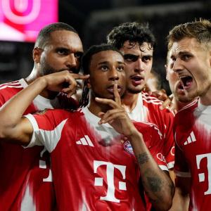 Xác định hai CLB đầu tiên giành vé đi tiếp ở FIFA Club World Cup