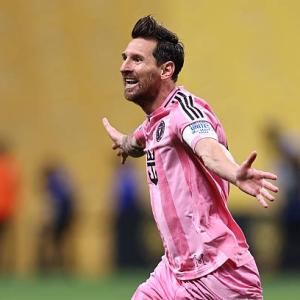 Messi lập hàng loạt kỷ lục sau bàn thắng tại FIFA Club World Cup