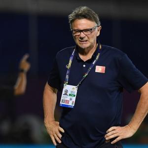 HLV Troussier tái xuất sau hơn một năm chia tay đội tuyển Việt Nam