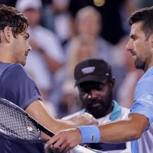 Taylor Fritz chiếm vị trí số 4 thế giới của Djokovic
