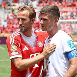 FIFA bị chỉ trích sau khi Bayern Munich giành chiến thắng 10-0
