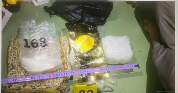 Triệt phá đường dây mua bán trái phép gần 2kg ma túy