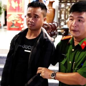 Khởi tố đối tượng đâm chết người chỉ vì nghĩ bị khiêu khích bằng tiếng nẹt pô
