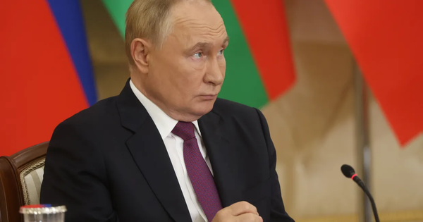 Ông Putin sẵn sàng gặp ông Zelensky: Cảnh cửa đàm phán mở lại?