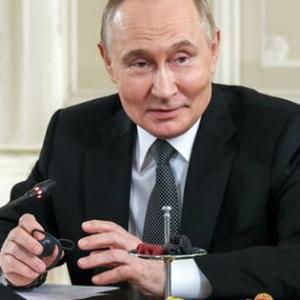Họp báo quốc tế, ông Putin đề cập nhiều chủ đề “nóng”