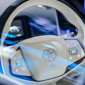 Để vượt lên trong cuộc đua xe điện, “ông lớn” Toyota bắt tay với Huawei, Xiaomi