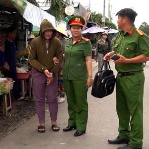 Bắt nữ nghi phạm chuyên cướp vé số của người già, trẻ em