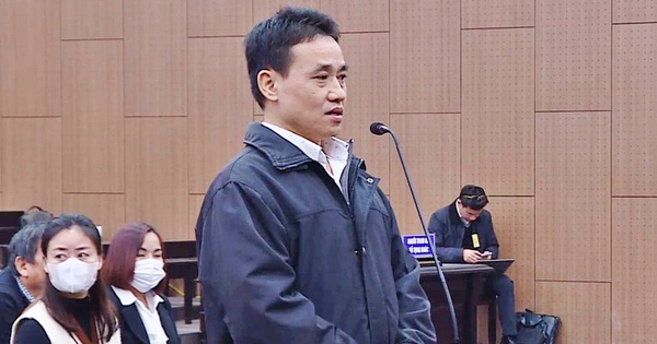 Cựu Phó Giám đốc Sở khai chuyển tiền nhận hối lộ để đóng thuế