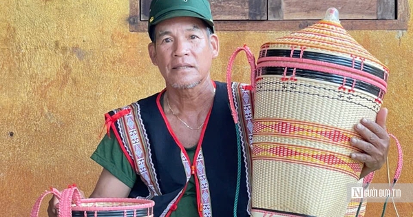 Những bàn tay níu hồn văn hóa Jrai qua từng sợi lạt