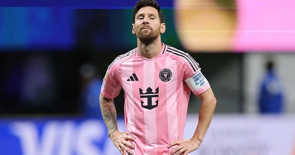 Messi tiết lộ lý do đặc biệt khiến anh và Ronaldo không thể là bạn bè