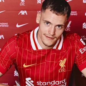 Florian Wirtz chính thức gia nhập Liverpool với mức giá kỷ lục