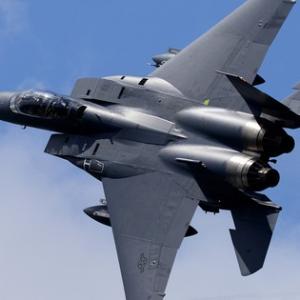 Không quân Mỹ biến F-15E thành “xe tải tên lửa”: Bí mật vừa được hé lộ