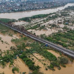 Thủ tướng chỉ đạo tăng cường phòng chống thiên tai trước mùa mưa bão