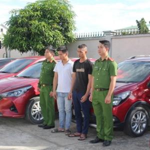 Bản tin 19/6: Bắt 2 đối tượng bất hảo làm "bốc hơi" 11 xe ô tô