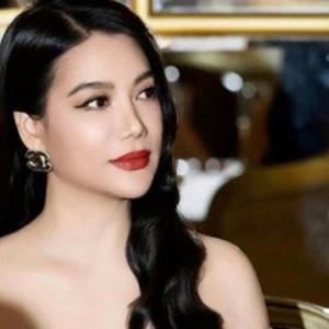 Mỹ nhân tài sắc của showbiz Việt sở hữu penthouse 300m2, qua 1 lần đò, U50 vẫn trẻ trung, bốc lửa