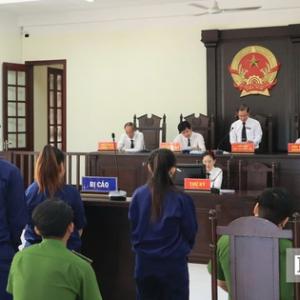 Tuyên án tử hình 2 đối tượng vận chuyển ma túy qua đường chuyển phát nhanh