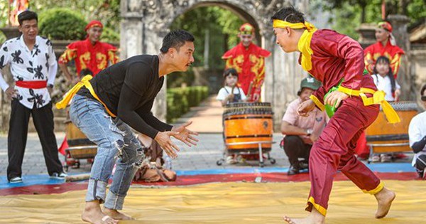 Diễn viên Duy Hưng bất ngờ lên sới vật