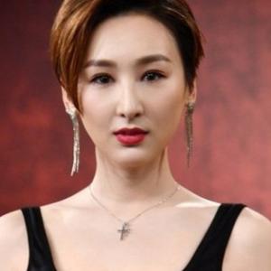"Nữ hoàng tin tức" Cao Hải Ninh cầu cứu bác sĩ