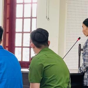 Nỗi đau của người mẹ nghèo có con trai phạm tội Giết người