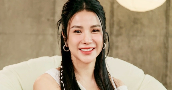 Ca sĩ Diệp Lâm Anh đưa 2 con đi du lịch cùng bạn trai kém 11 tuổi